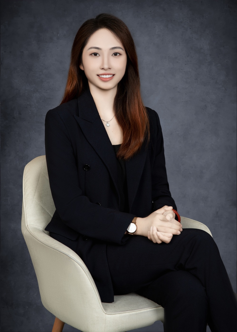 田洁律师职业形象照